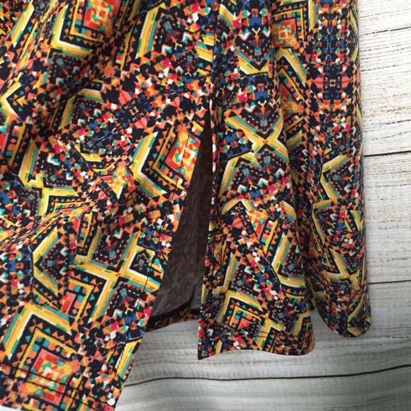 LuLaRoe XS Casual Comfy Fall Graphic Tee - Picture 3 of 6